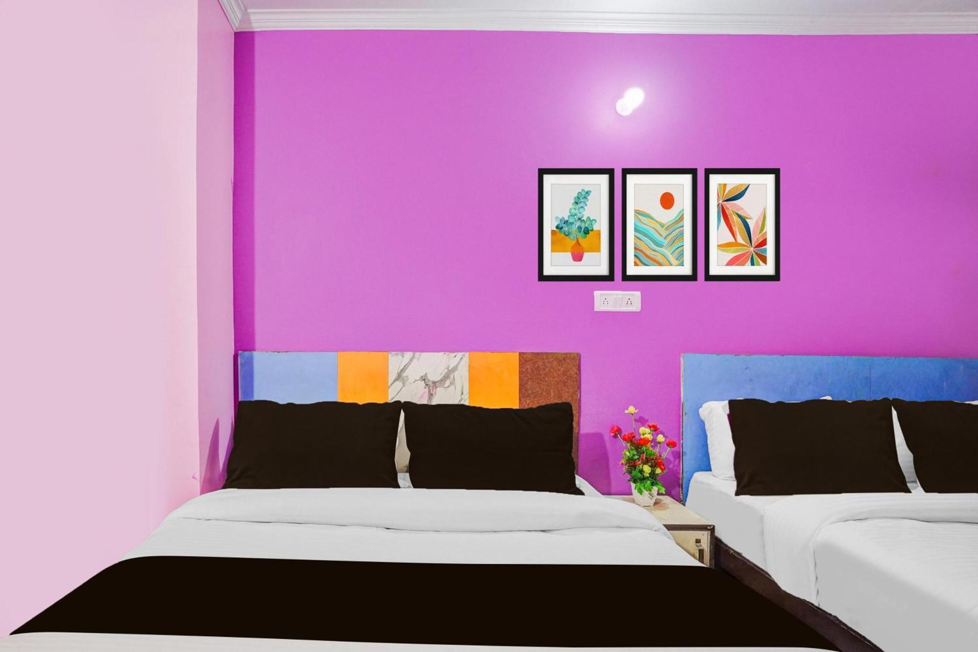 Hotel O Pink Palace 3*