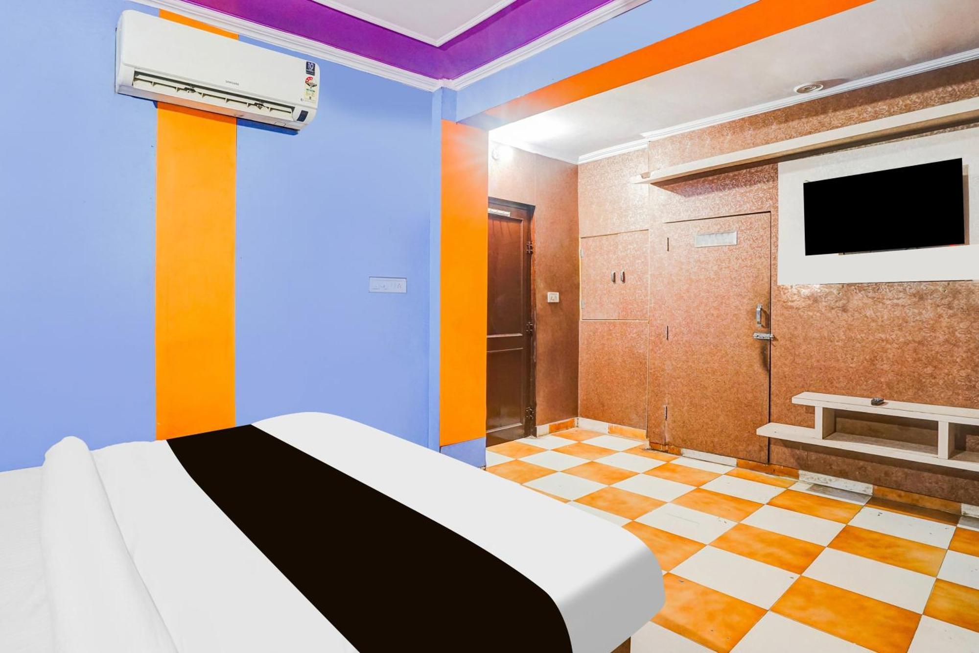 Hotel O Pink Palace